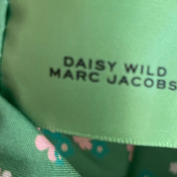 Marc Jacobs Daisy Corduroy Pouch NWT - Picture 5 of 7